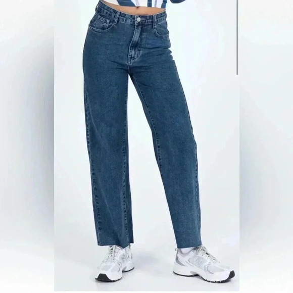Princess Polly Boundless Denim Cut Raw Hem Blue Jeans Women’s Size 8 Classic - Picture 2 of 16